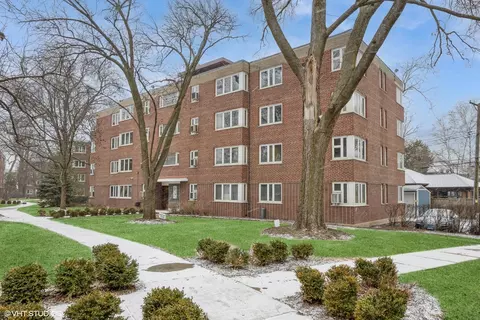 7210 Oak Ave #1NW, River Forest, IL 60305