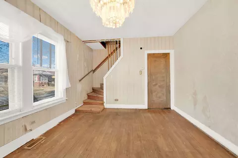 1500 E 85th Pl, Chicago, IL 60619 photo 4