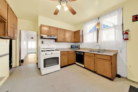 1500 E 85th Pl, Chicago, IL 60619 photo 6