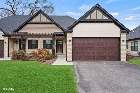 548 Mihelich Ln, Lockport, IL 60441