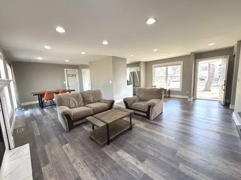 Living - 10307 Lund Ave, Algonquin, IL 60102 photo 1 of 3