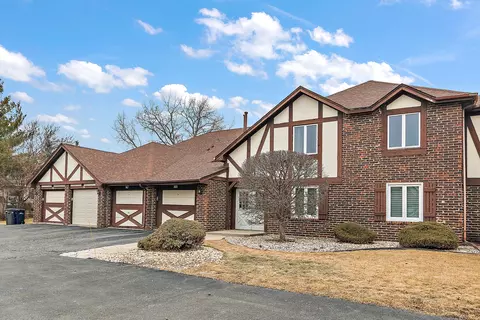 15706 Orlan Brook Dr #165, Orland Park, IL 60462