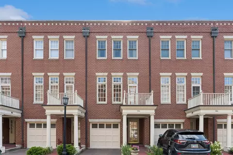 1414 W Wrightwood Ave #F, Chicago, IL 60614