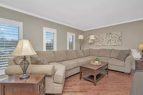 Living - 11600 N Brightway Dr, Mokena, IL 60448 photo 2 of 5