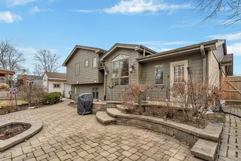 Exterior - 11600 N Brightway Dr, Mokena, IL 60448 photo 14 of 15