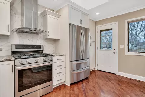 Kitchen - 11600 N Brightway Dr, Mokena, IL 60448 photo 3 of 8