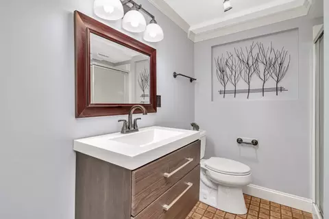 Bath - 11600 N Brightway Dr, Mokena, IL 60448 photo 9 of 9