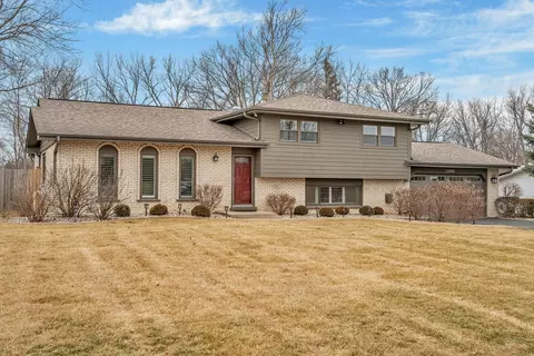 Exterior - 11600 N Brightway Dr, Mokena, IL 60448 photo 1 of 15