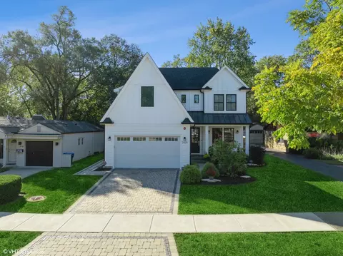 Exterior - 2425 Illinois Rd, Northbrook, IL 60062 photo 2 of 11