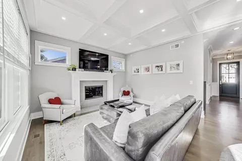 Living - 2425 Illinois Rd, Northbrook, IL 60062 photo 2 of 3