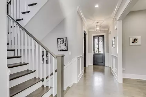 Entry Way - 2425 Illinois Rd, Northbrook, IL 60062 photo 2 of 6