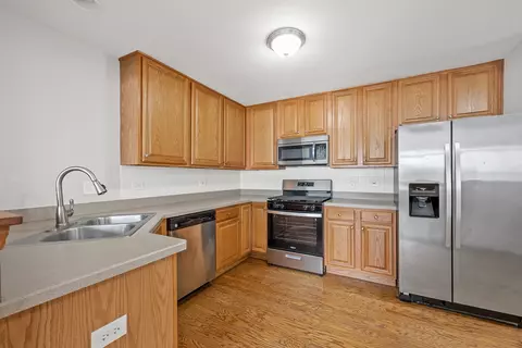 Kitchen - 3309 Cool Springs Ct, Naperville, IL 60564 photo 2 of 4