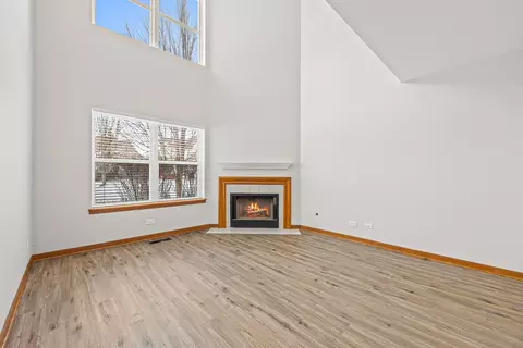 Living - 3309 Cool Springs Ct, Naperville, IL 60564 photo 4 of 6