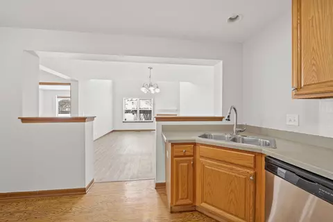 Kitchen - 3309 Cool Springs Ct, Naperville, IL 60564 photo 4 of 4
