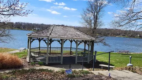 2015 Hillsdown Rd, Lake Summerset, IL 61019 photo 9