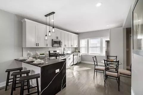 Kitchen - 215 E 69th Pl, Chicago, IL 60637 photo 1 of 4