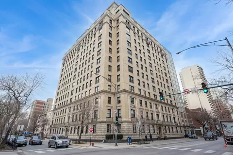 3100 N Sheridan Rd #6E, Chicago, IL 60657