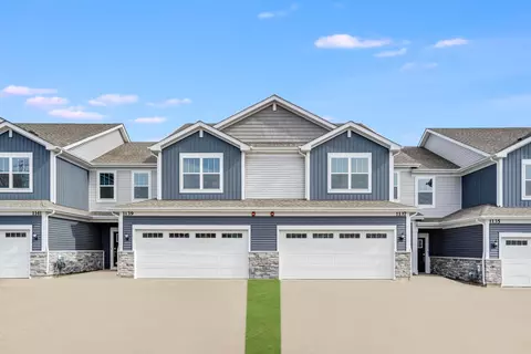 1139 White Oak Cir, Crystal Lake, IL 60012