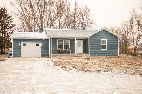 16212 W Milledgeville Rd, Polo, IL 61064