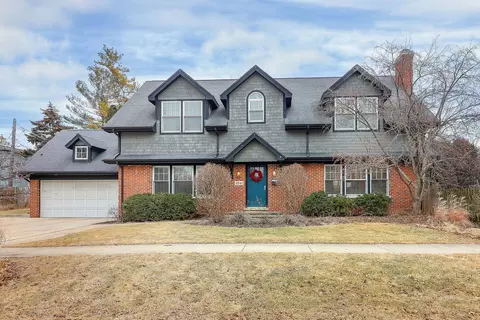 4841 Prospect Ave, Downers Grove, IL 60515
