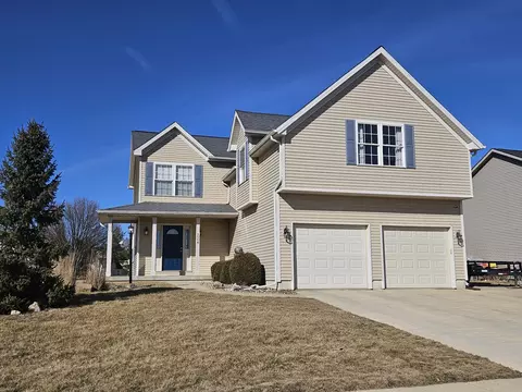 1004 Peters Dr, Saint Joseph, IL 61873