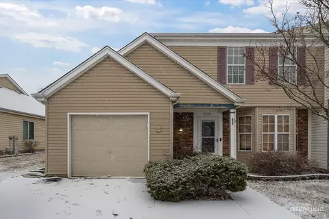 1213 Trinity Dr #1213, Carol Stream, IL 60188