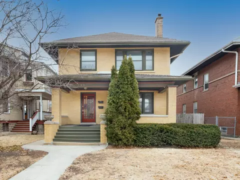 106 S Taylor Ave, Oak Park, IL 60302
