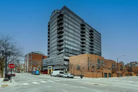 1309 N Wells St #706, Chicago, IL 60610