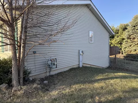 927 Quill Dr, Roscoe, IL 61073 photo 7