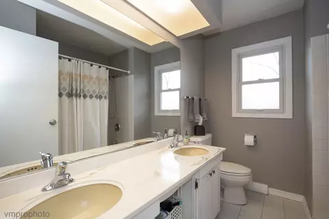 4145 Williams Ct, Hoffman Estates, IL 60192 photo 14