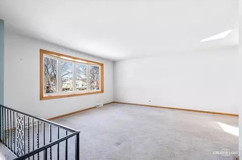541 Maple Ln, Darien, IL 60561 photo 5
