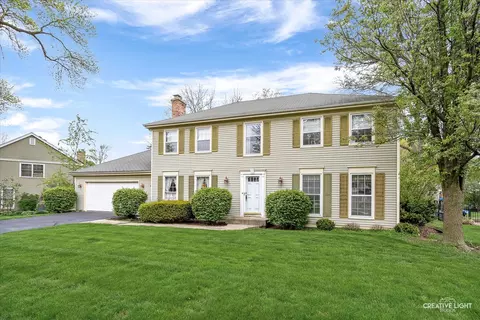 466 Carrol Gate Rd, Wheaton, IL 60189
