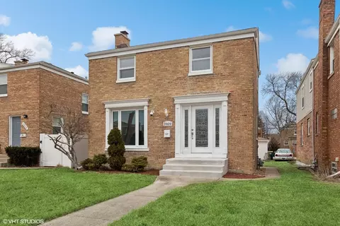 3909 Jackson St, Bellwood, IL 60104
