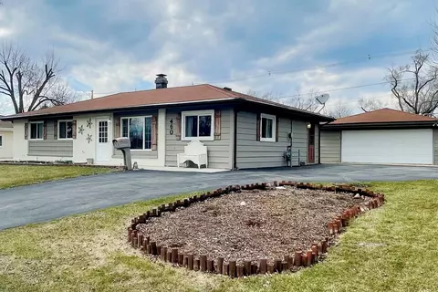 460 Flagstaff Ln, Hoffman Estates, IL 60169