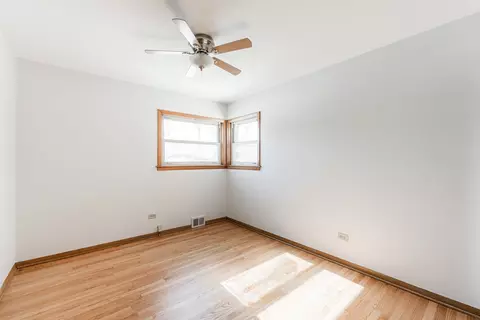 419 W Center St, Itasca, IL 60143 photo 9