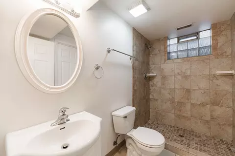 419 W Center St, Itasca, IL 60143 photo 17