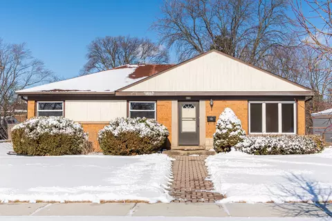 419 W Center St, Itasca, IL 60143