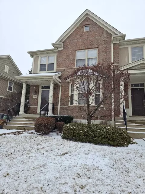 2581 Waterbury Ln, Buffalo Grove, IL 60089