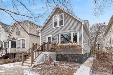 1519 Lee St, Evanston, IL 60202