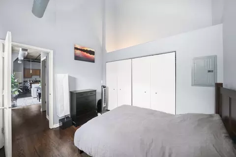 Bedroom - Undisclosed, Chicago, IL 60654 photo 1 of 2