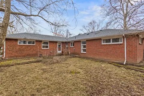 Exterior - 4 Normandy Pl, Champaign, IL 61821 photo 6 of 10