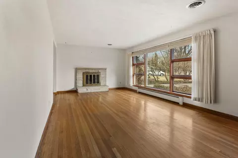 Living - 4 Normandy Pl, Champaign, IL 61821 photo 1 of 3