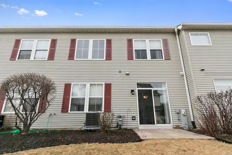 2874 Falling Waters Dr, Lindenhurst, IL 60046 photo 21