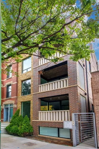 462 N May St #2, Chicago, IL 60642