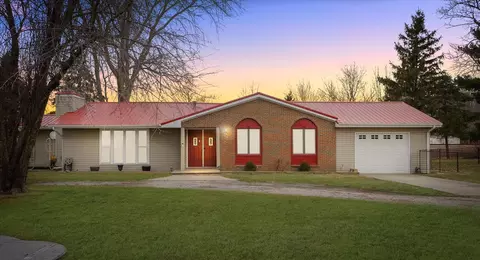 204 W 1st St, Hammond, IL 61929
