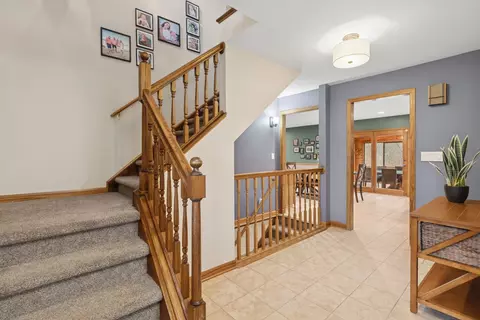 17543 W Hawk Ct, Gurnee, IL 60031 photo 2