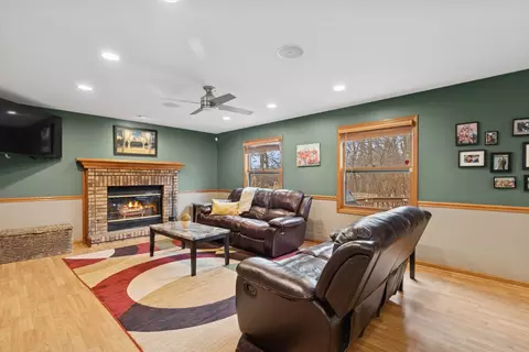 17543 W Hawk Ct, Gurnee, IL 60031 photo 7
