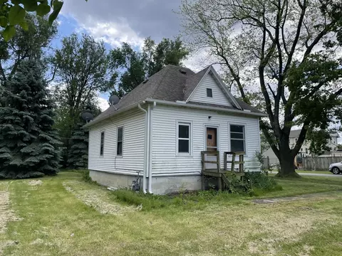 322 W Grant St, Pontiac, IL 61764