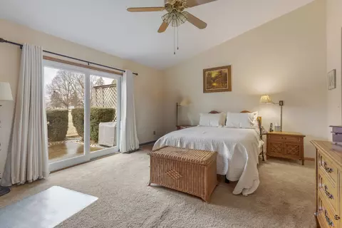 Bedroom - 540 Philip Dr, Bartlett, IL 60103 photo 1 of 3