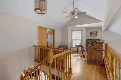 Entry Way - 540 Philip Dr, Bartlett, IL 60103 photo 2 of 3